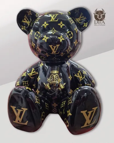 Estátua de um Urso Louis Vuitton Monogramas e Picsou para viciados em decoração